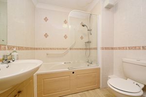 BATHROOM- click for photo gallery